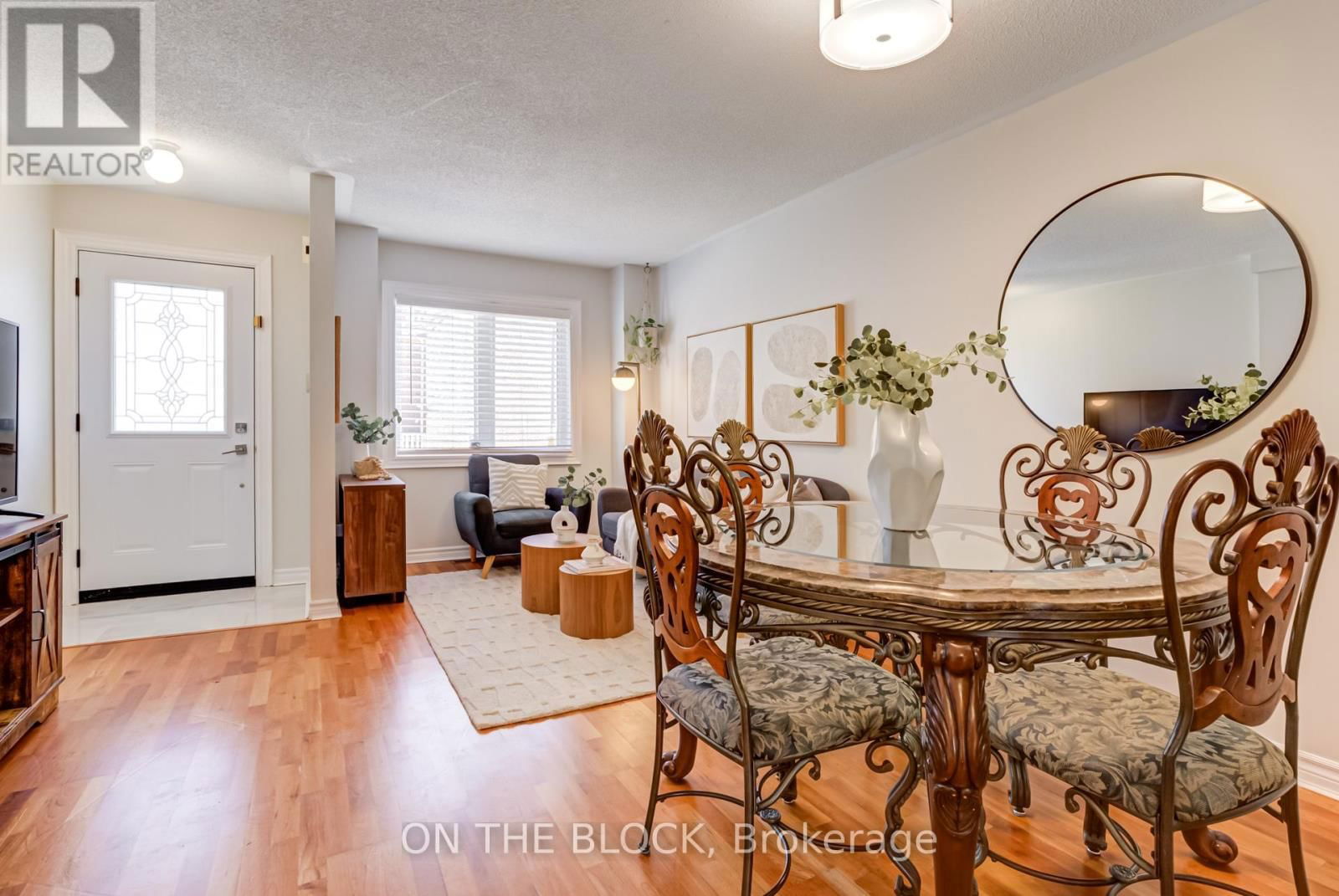 4 - 224 ROSEMOUNT AVENUE Image 8