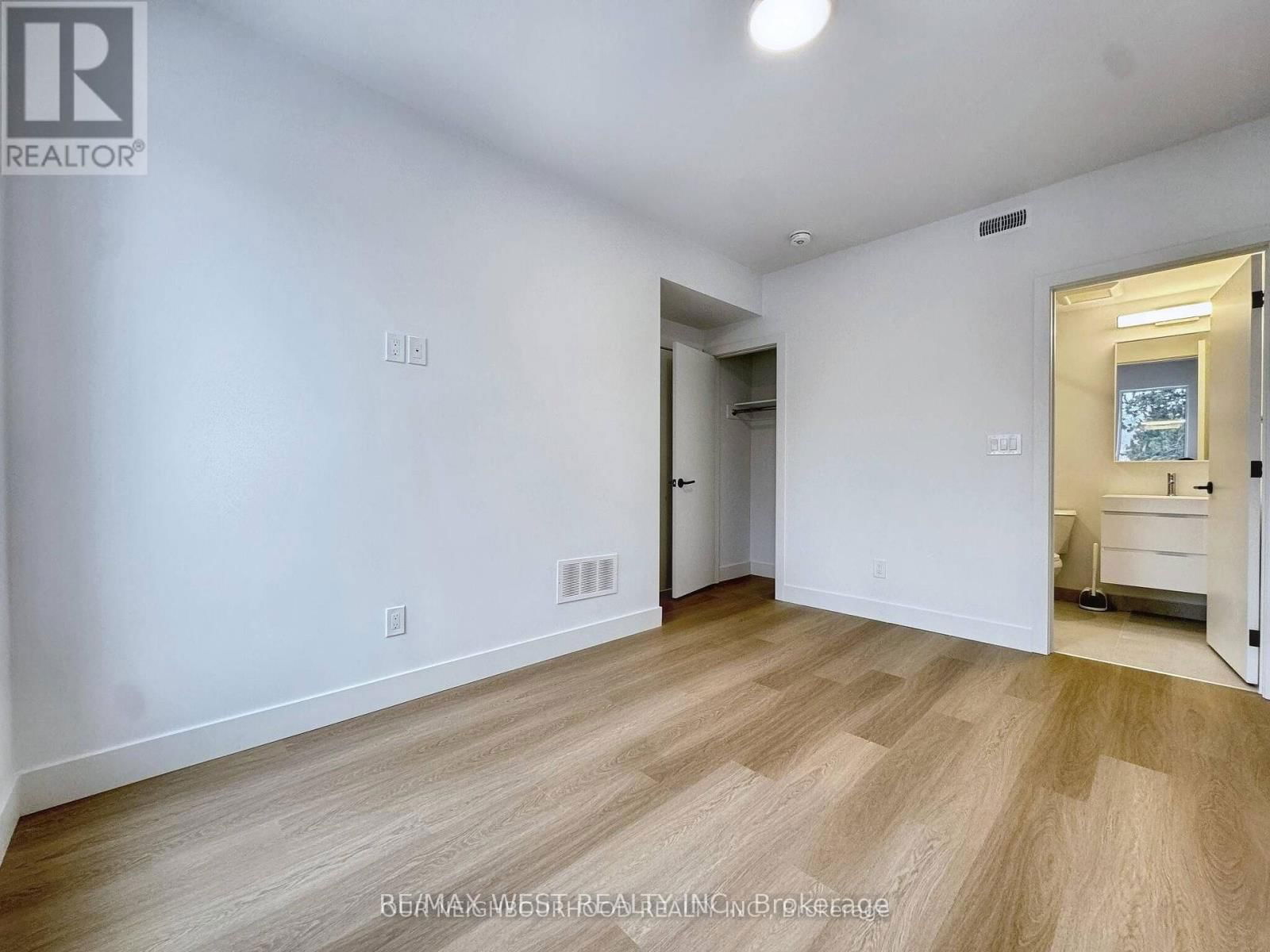 B - 49 MORNINGSIDE AVENUE Image 18