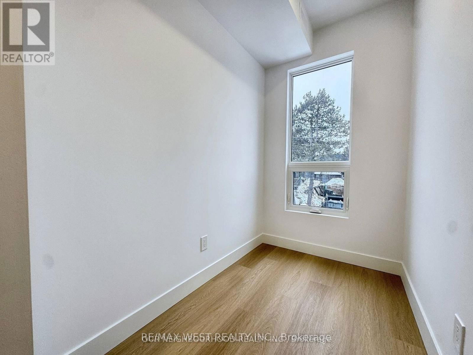 B - 49 MORNINGSIDE AVENUE Image 20