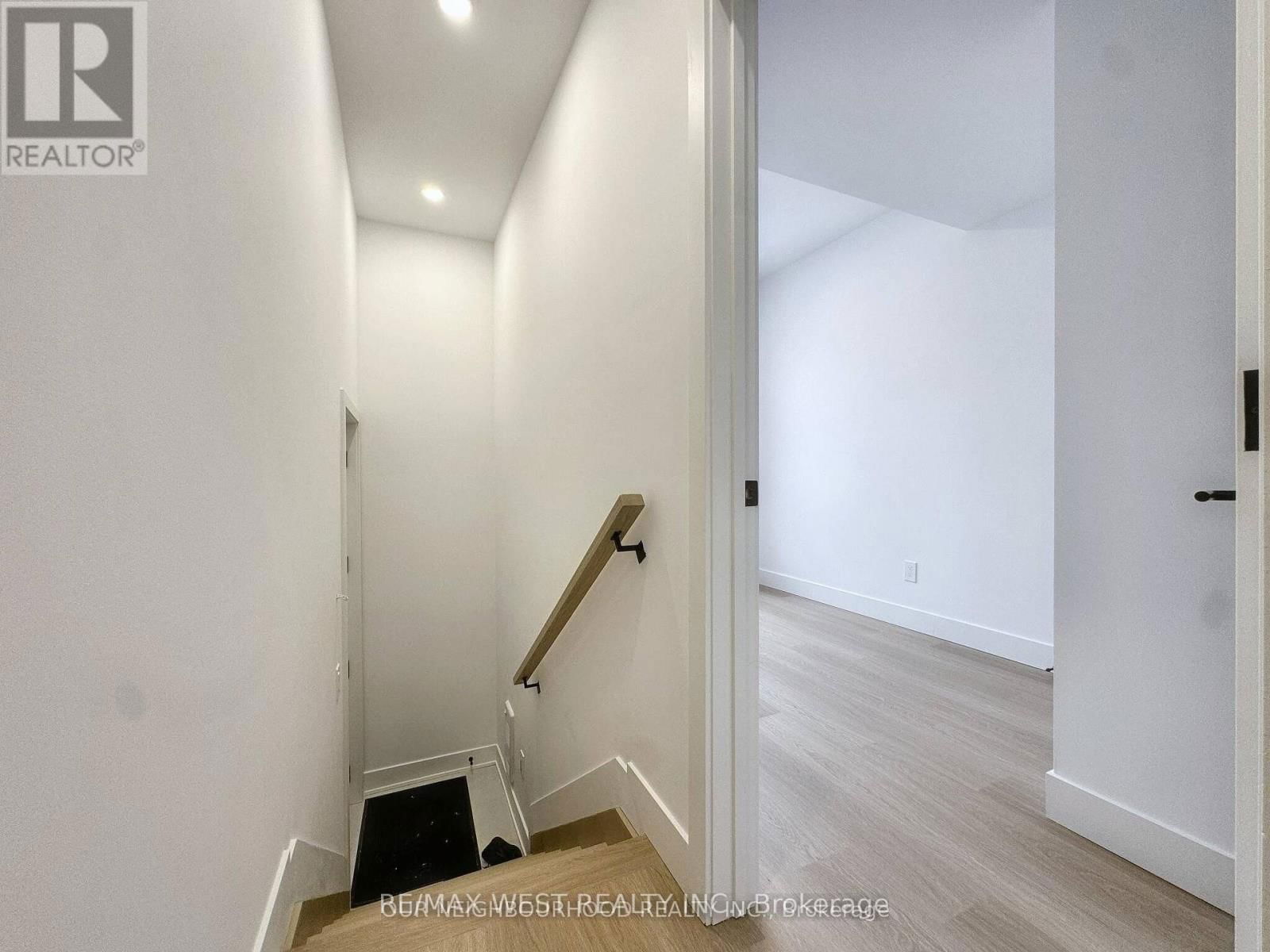 B - 49 MORNINGSIDE AVENUE Image 4
