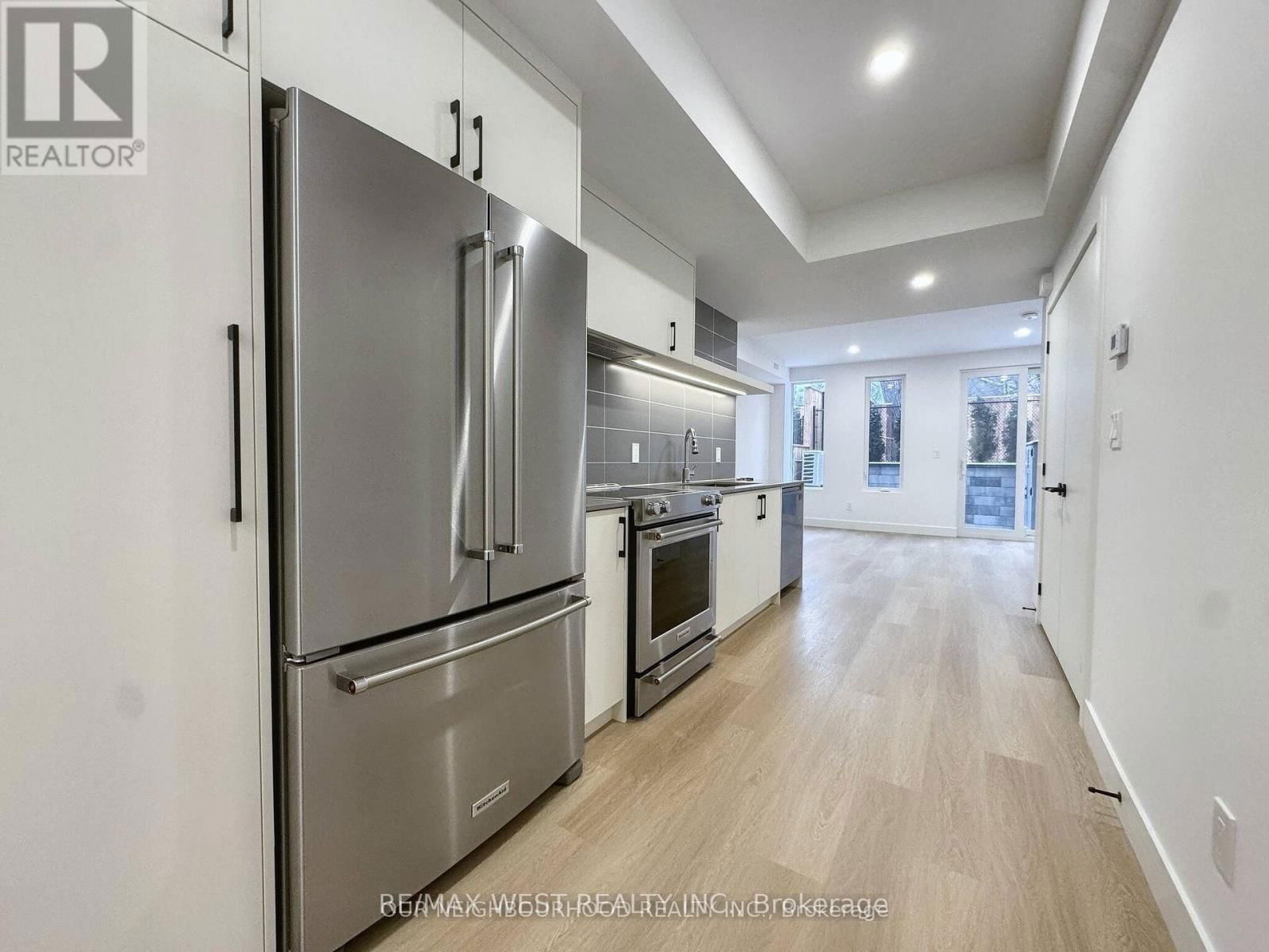 B - 49 MORNINGSIDE AVENUE Image 9