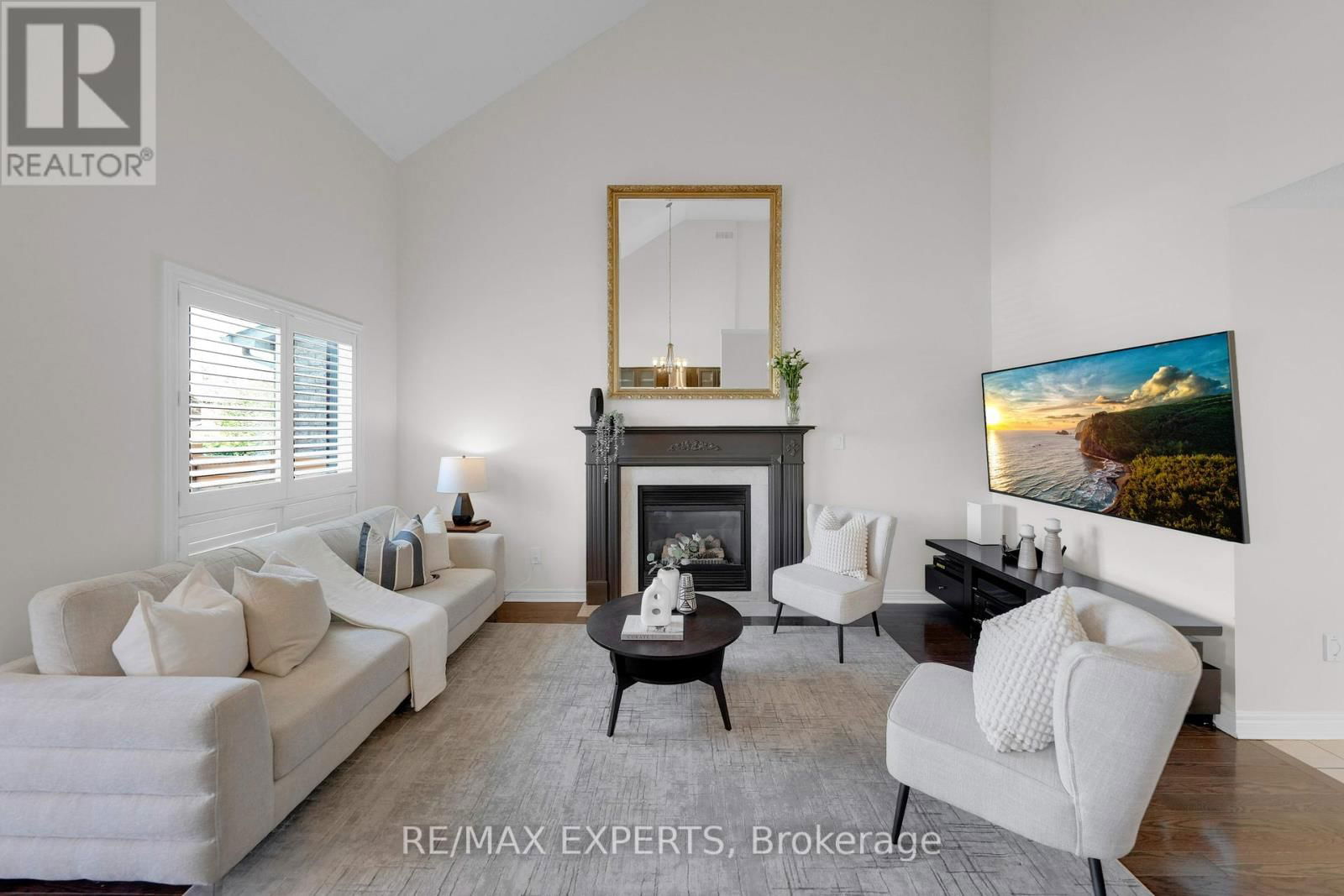 36 COUNTRY STROLL CRESCENT Image 16