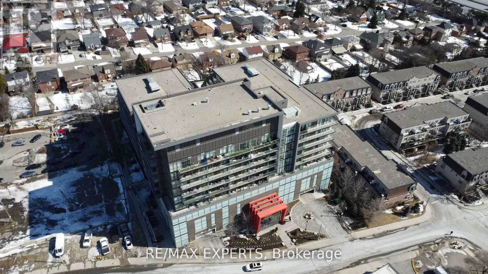 1017 - 15 JAMES FINLAY WAY Image 23