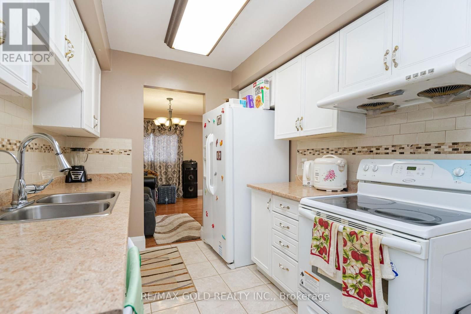 46 DONNA DRIVE Image 10