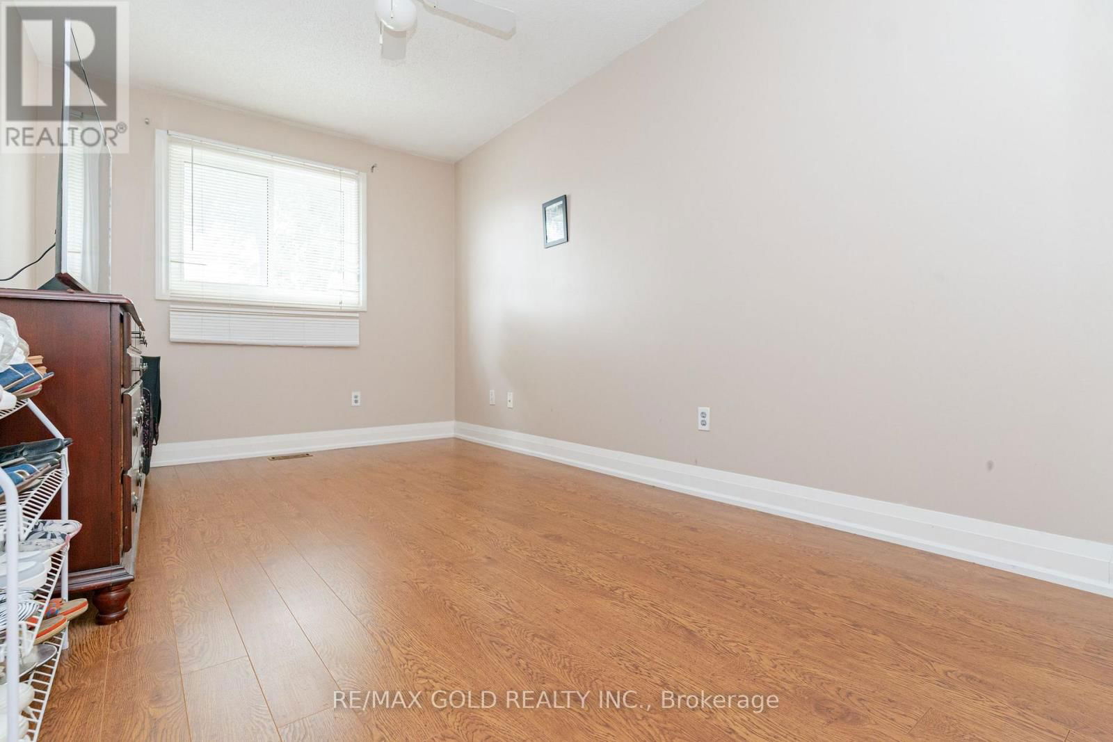46 DONNA DRIVE Image 14