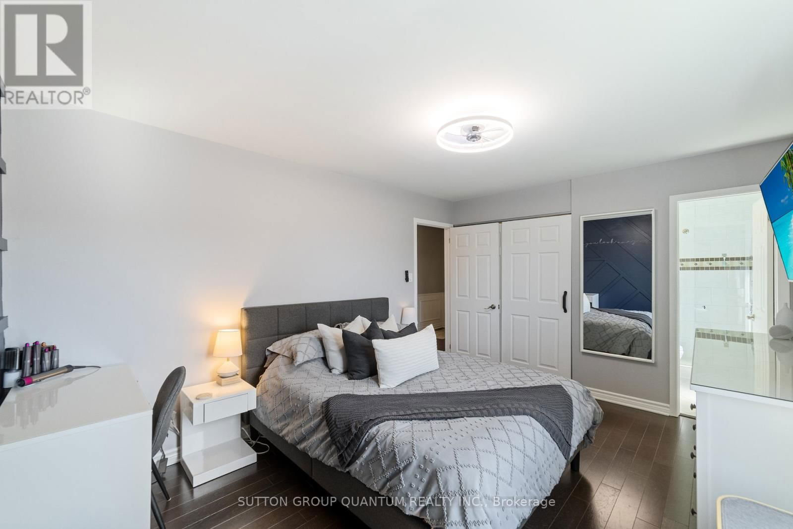 44 - 5475 LAKESHORE ROAD Image 16