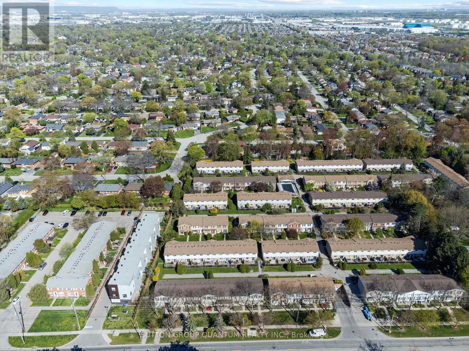 44 - 5475 LAKESHORE ROAD Image 38
