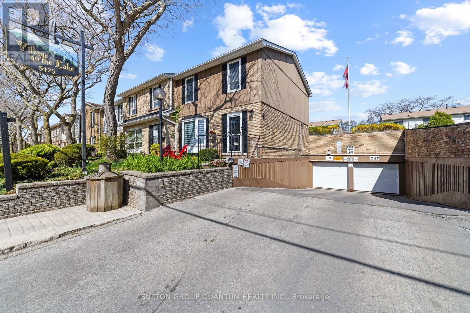 44 - 5475 LAKESHORE ROAD Image 47