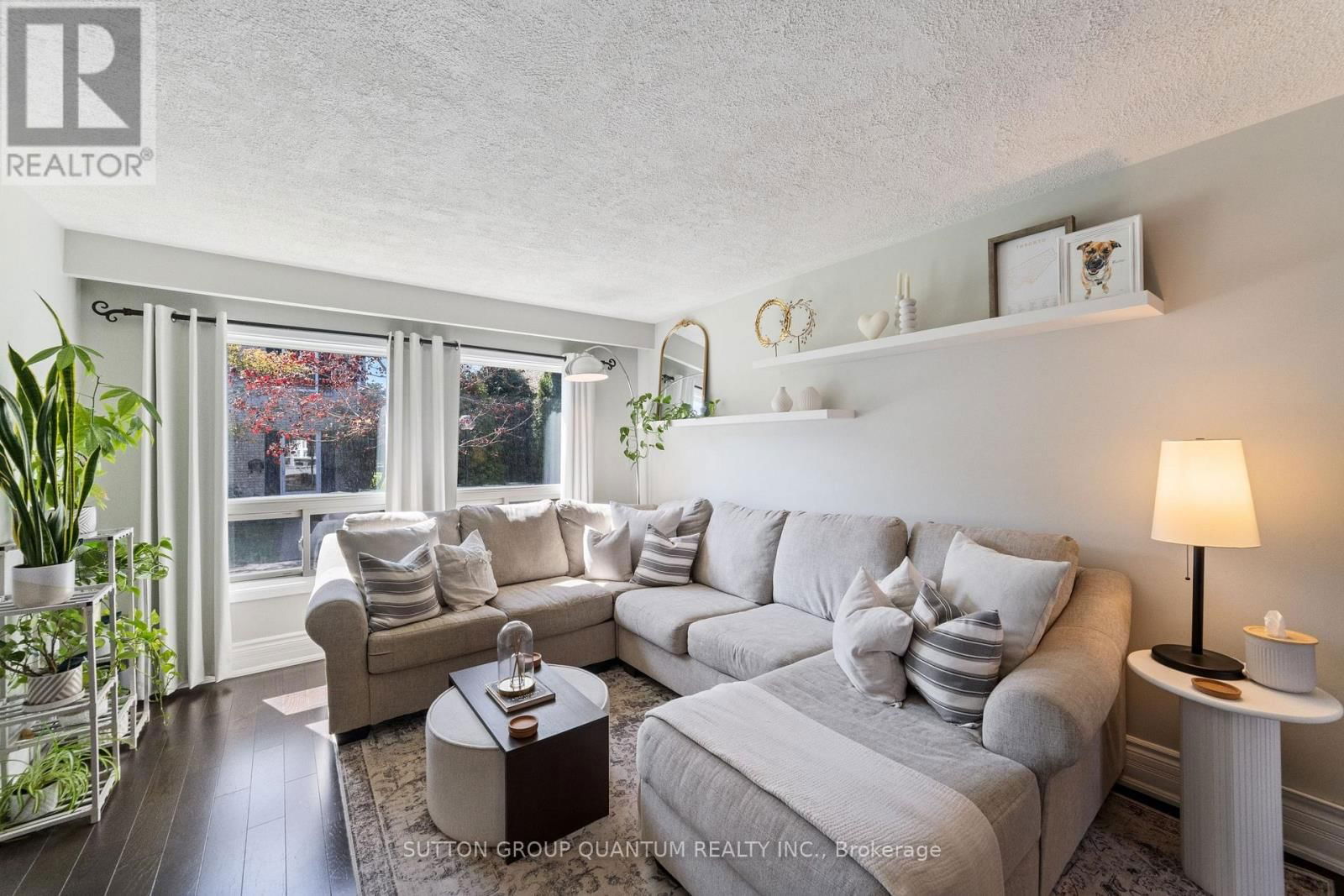 44 - 5475 LAKESHORE ROAD Image 5