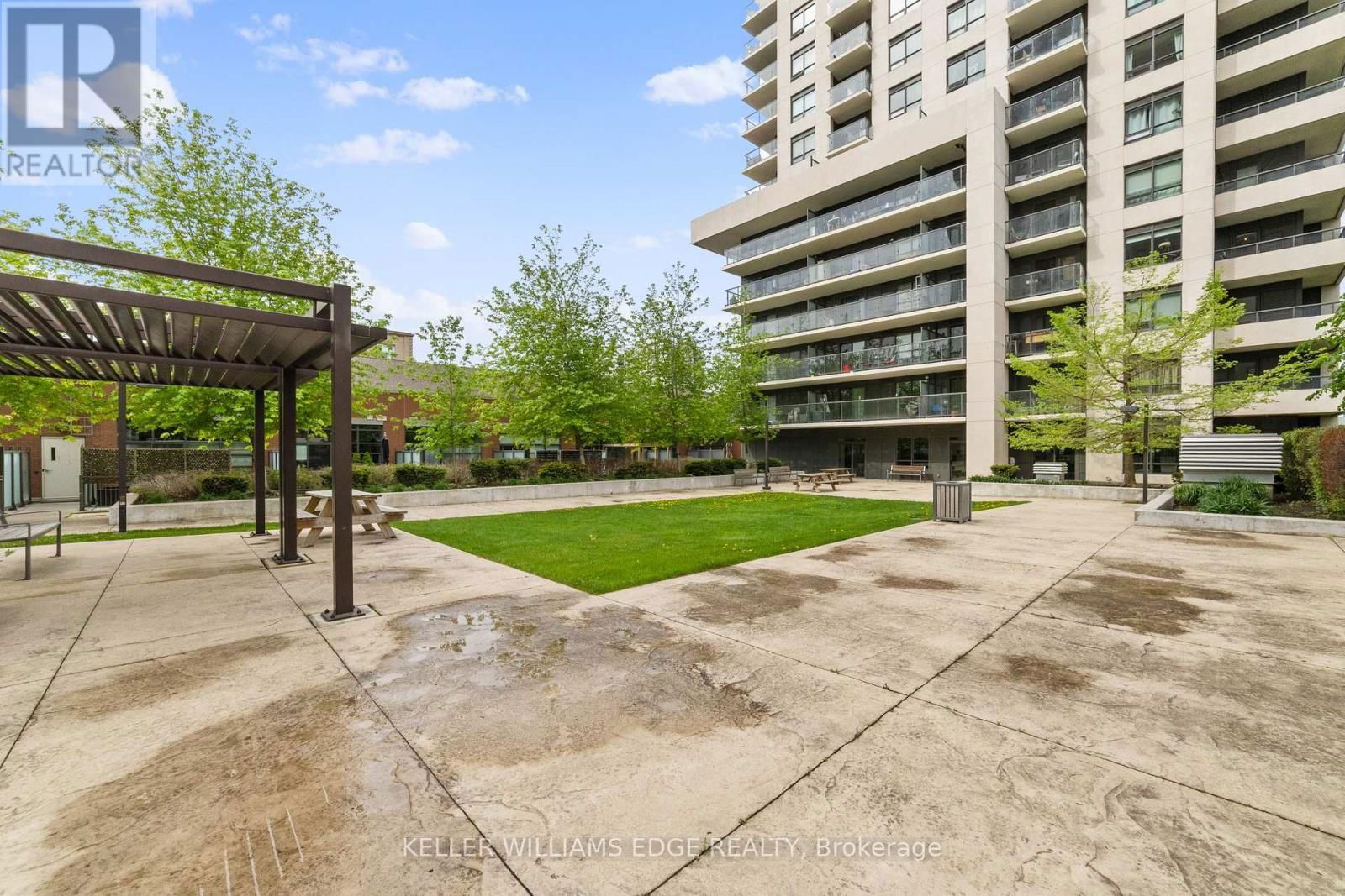 601 - 1410 DUPONT STREET Image 16