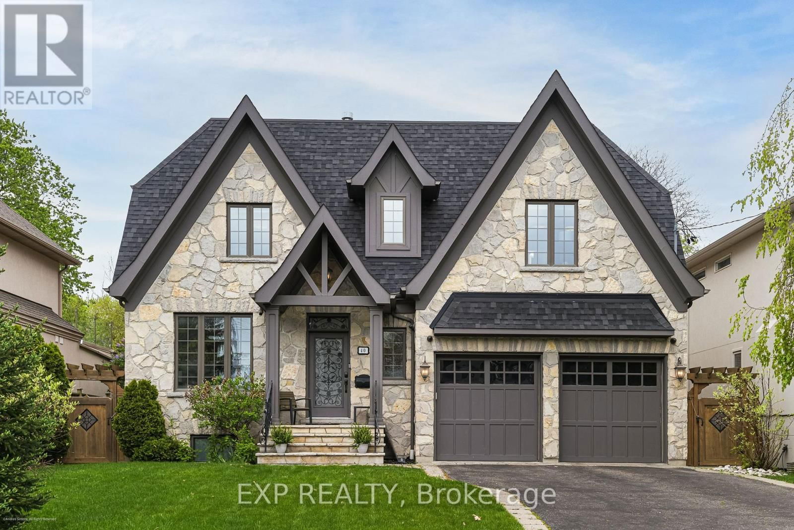 40 HILLDOWNTREE ROAD Image 3