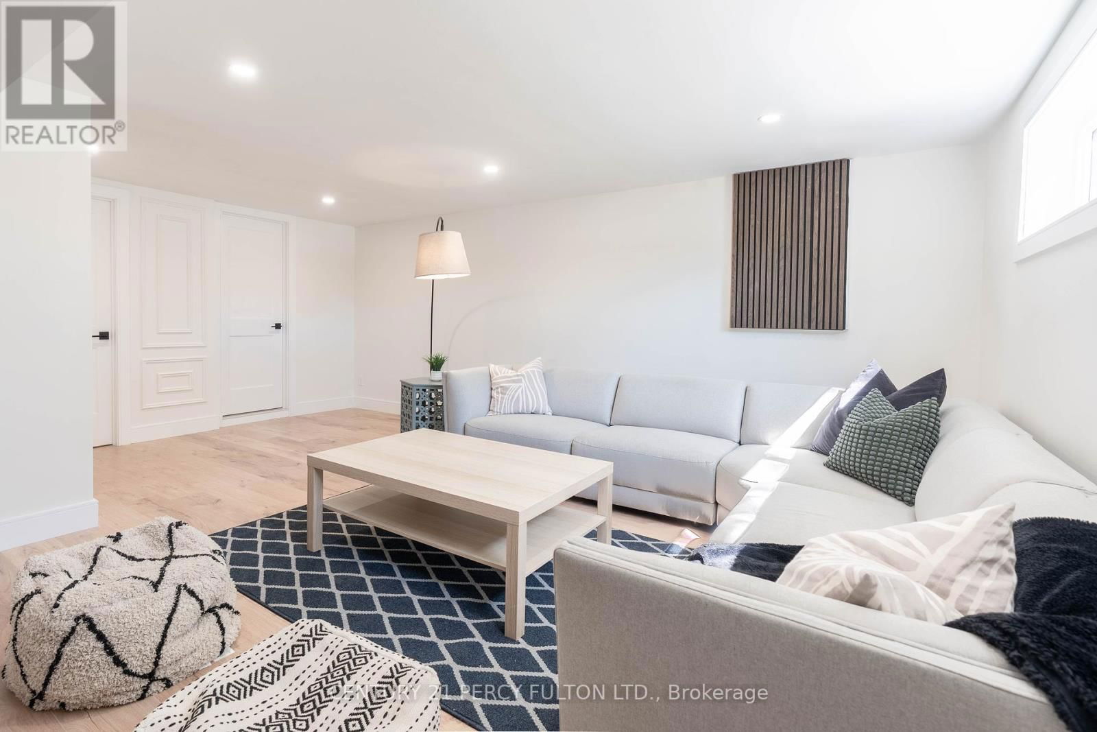 269 RIDGE DRIVE Image 33