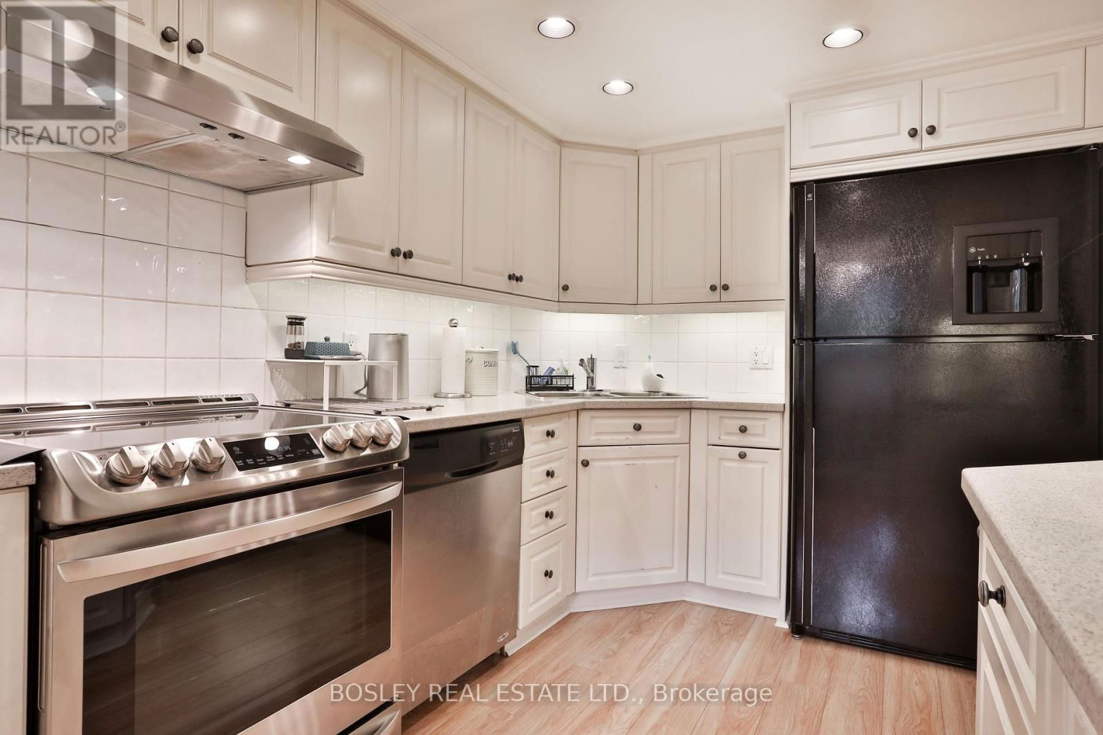 4 - 1250 MISSISSAUGA VALLEY BOULEVARD Image 15