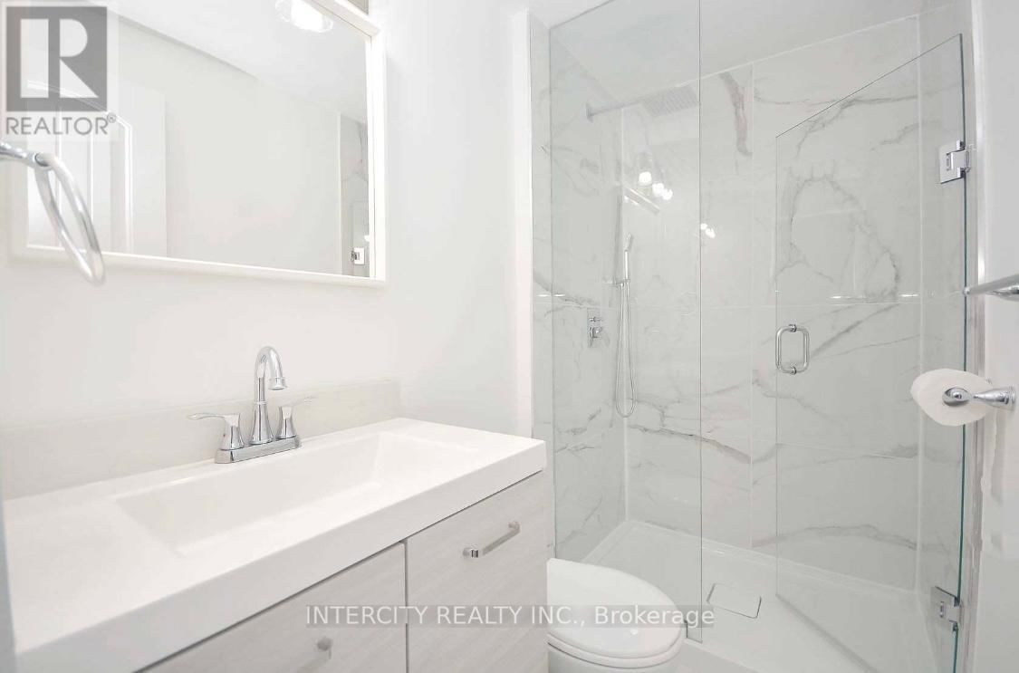288 ARCHDEKIN DRIVE Image 5