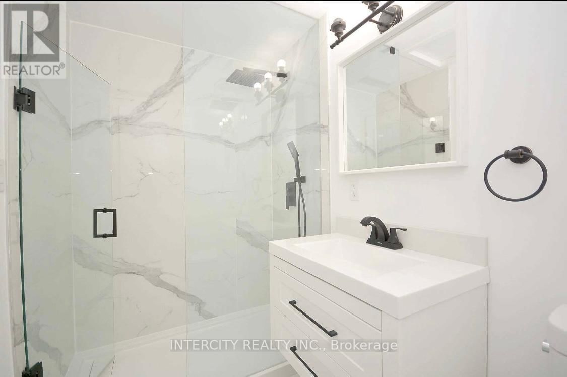 288 ARCHDEKIN DRIVE Image 6