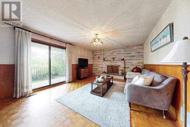 2946 WESTON ROAD Image 15