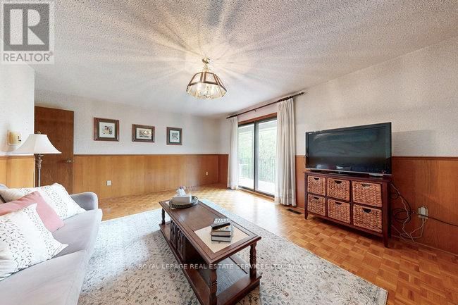 2946 WESTON ROAD Image 16