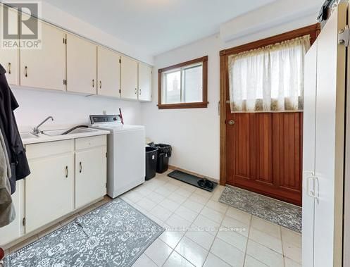 2946 WESTON ROAD Image 20