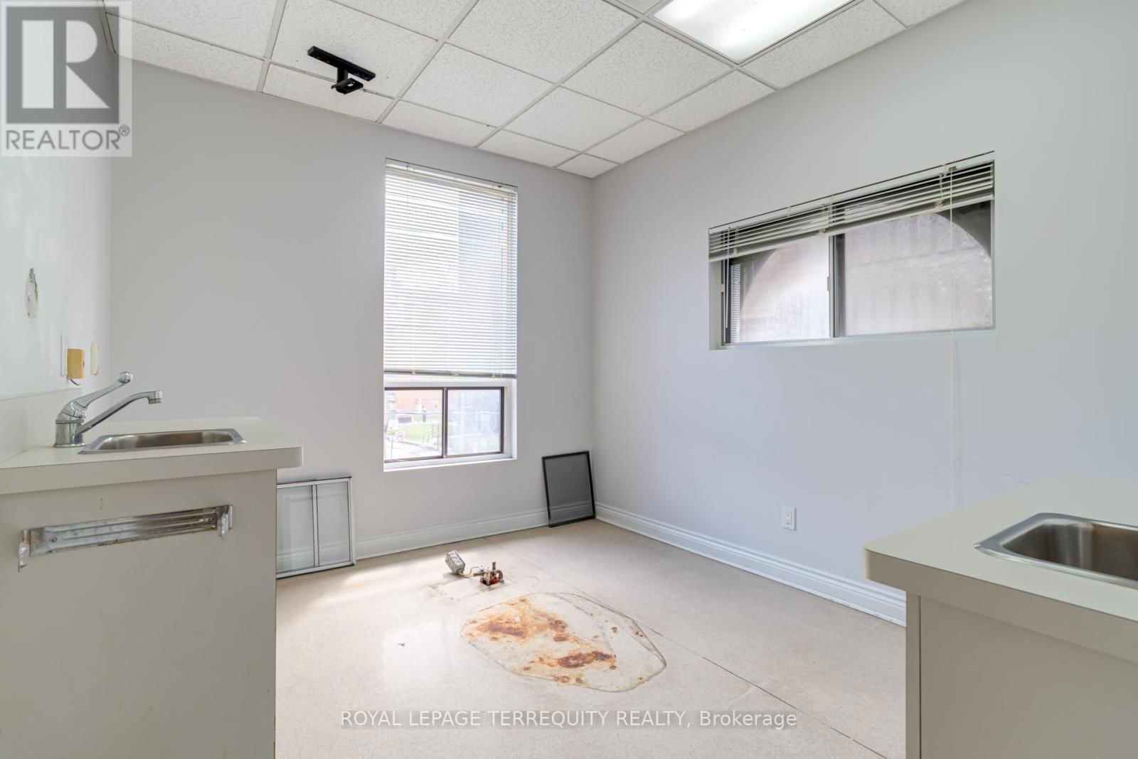 2ND FLR - 1244 KING STREET WEST Image 11