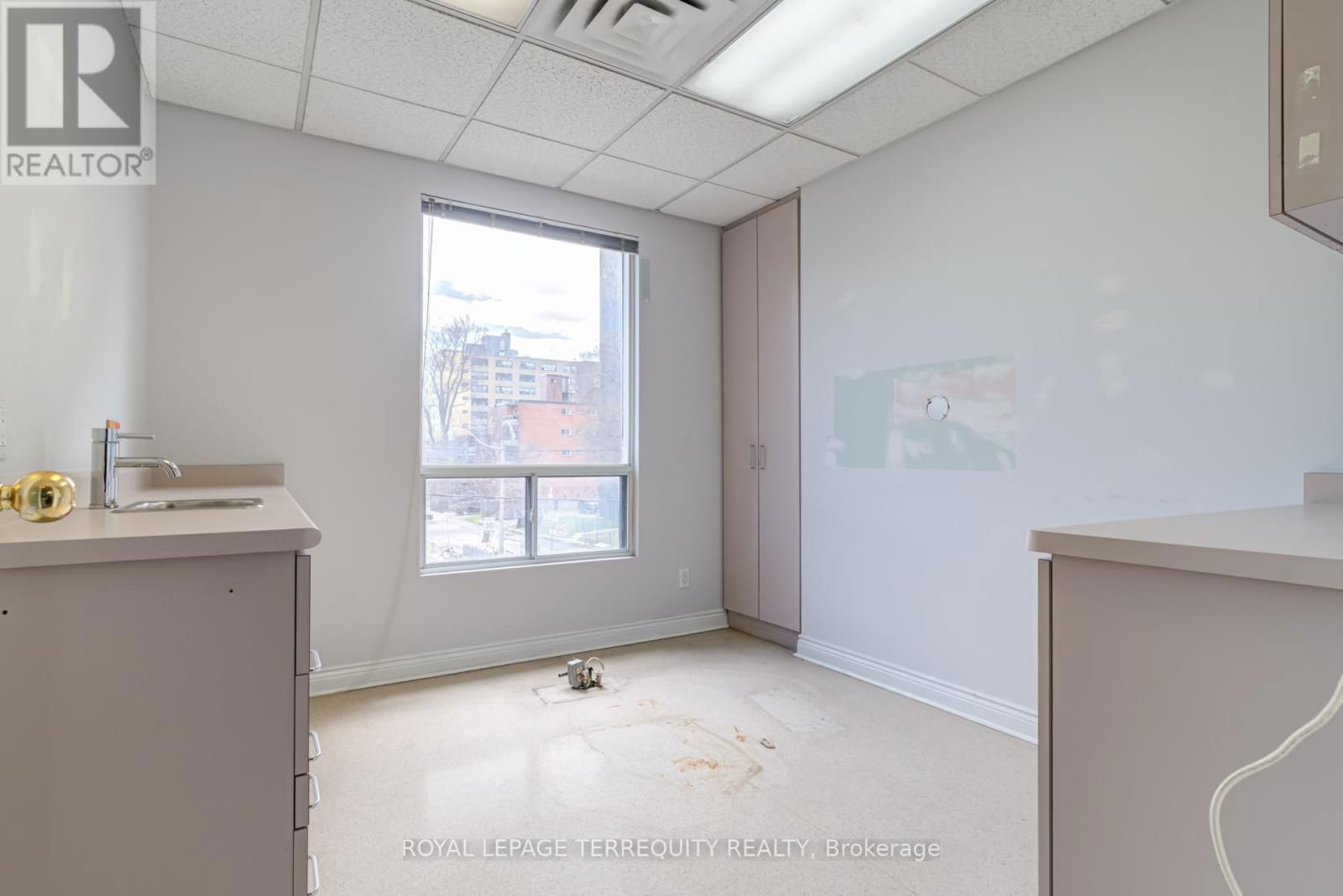 2ND FLR - 1244 KING STREET WEST Image 13
