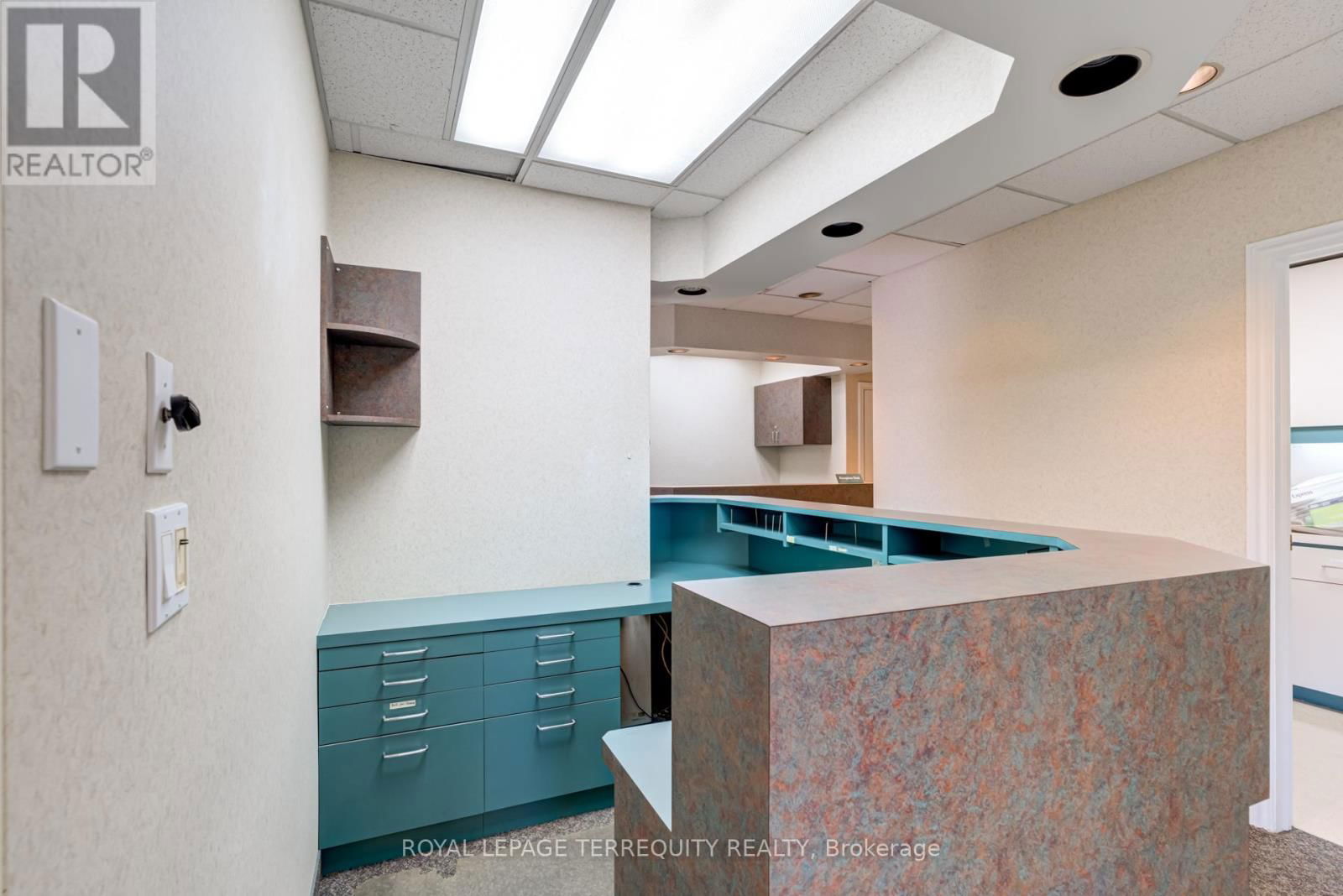 2ND FLR - 1244 KING STREET WEST Image 16