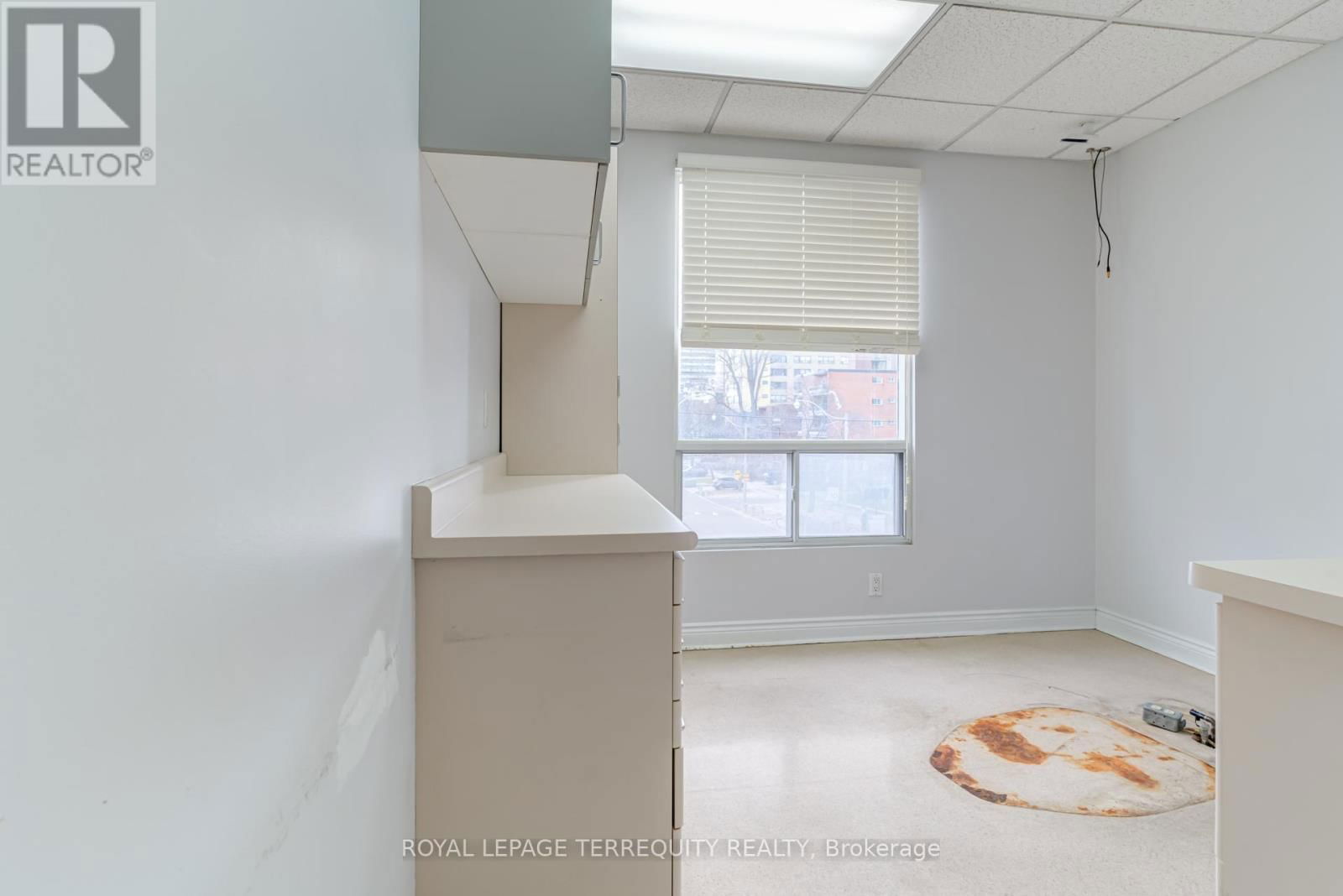 2ND FLR - 1244 KING STREET WEST Image 17
