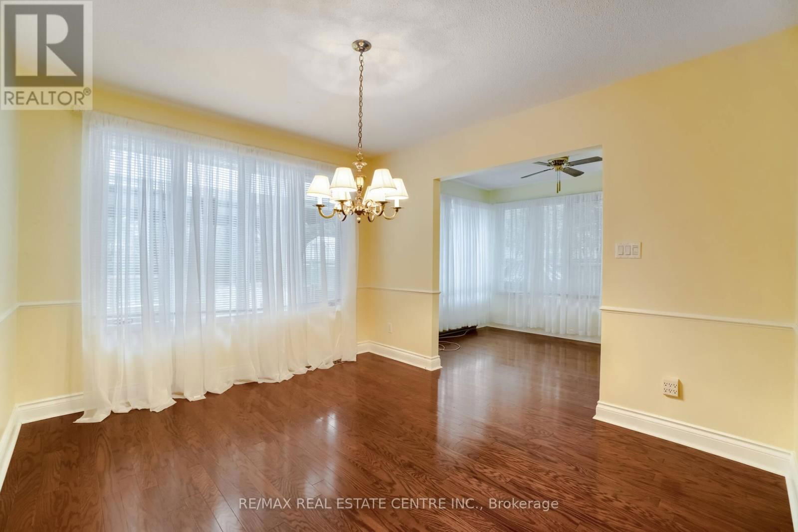 5288 MERICOURT ROAD Image 11