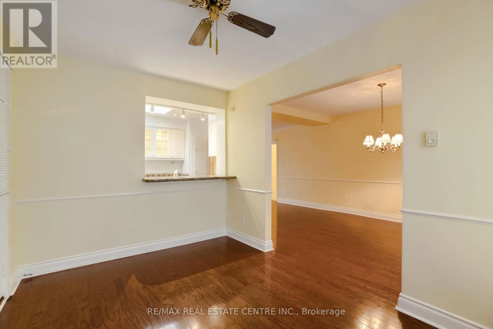 5288 MERICOURT ROAD Image 12
