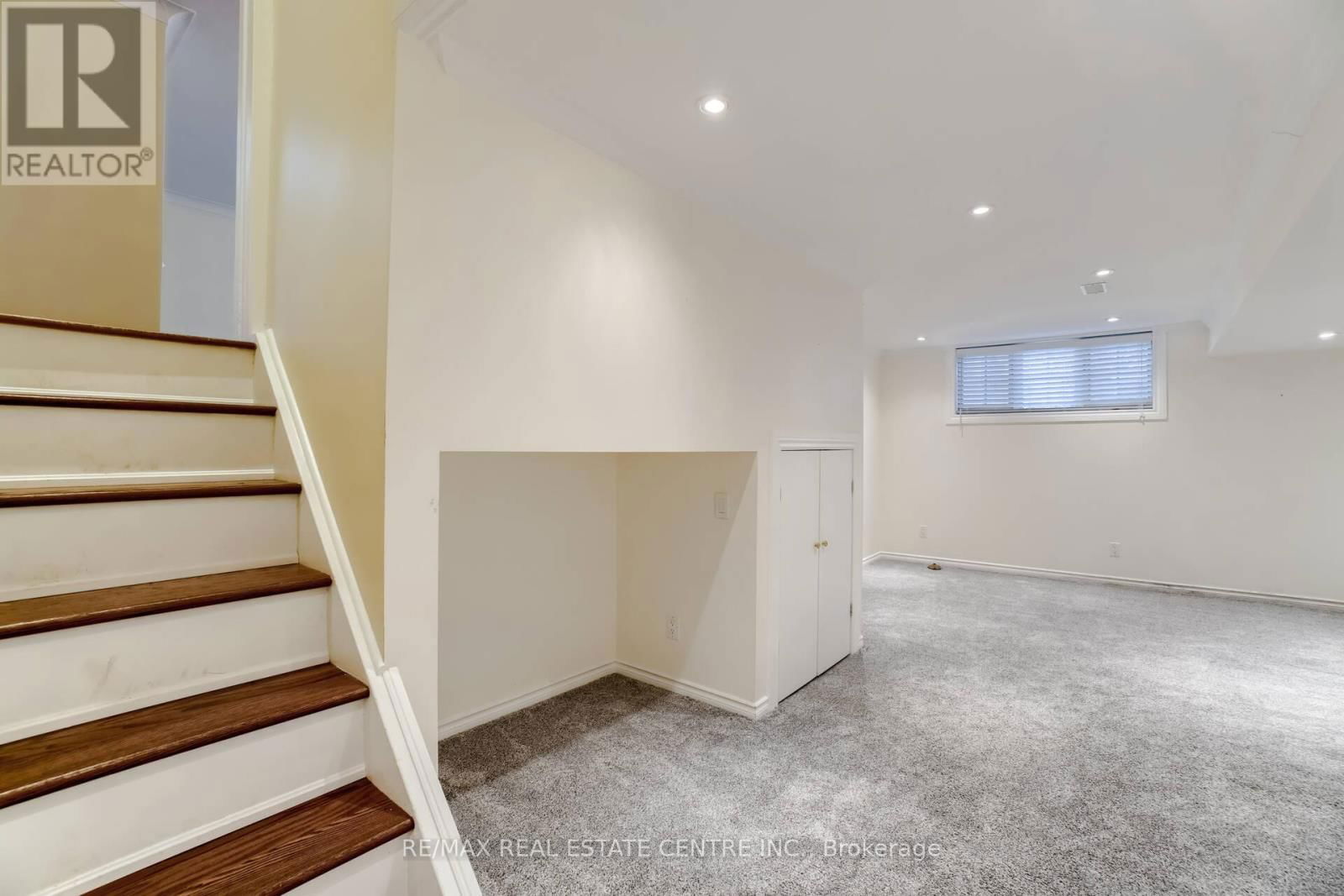 5288 MERICOURT ROAD Image 20