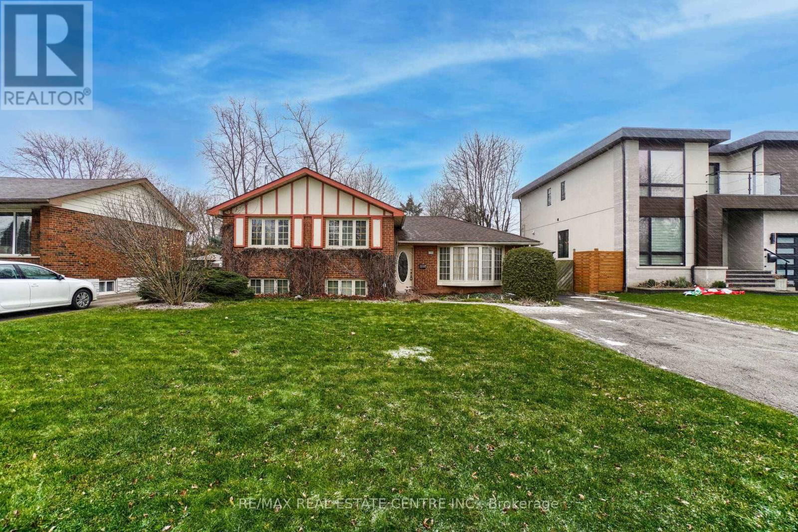 5288 MERICOURT ROAD Image 3