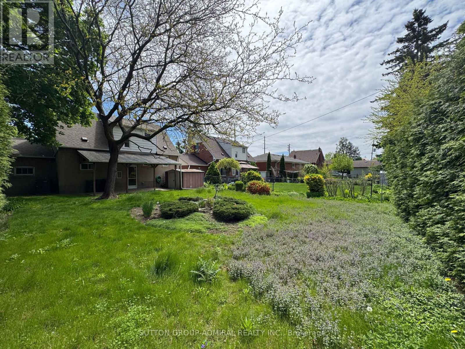 656 BROWNS LINE Image 12