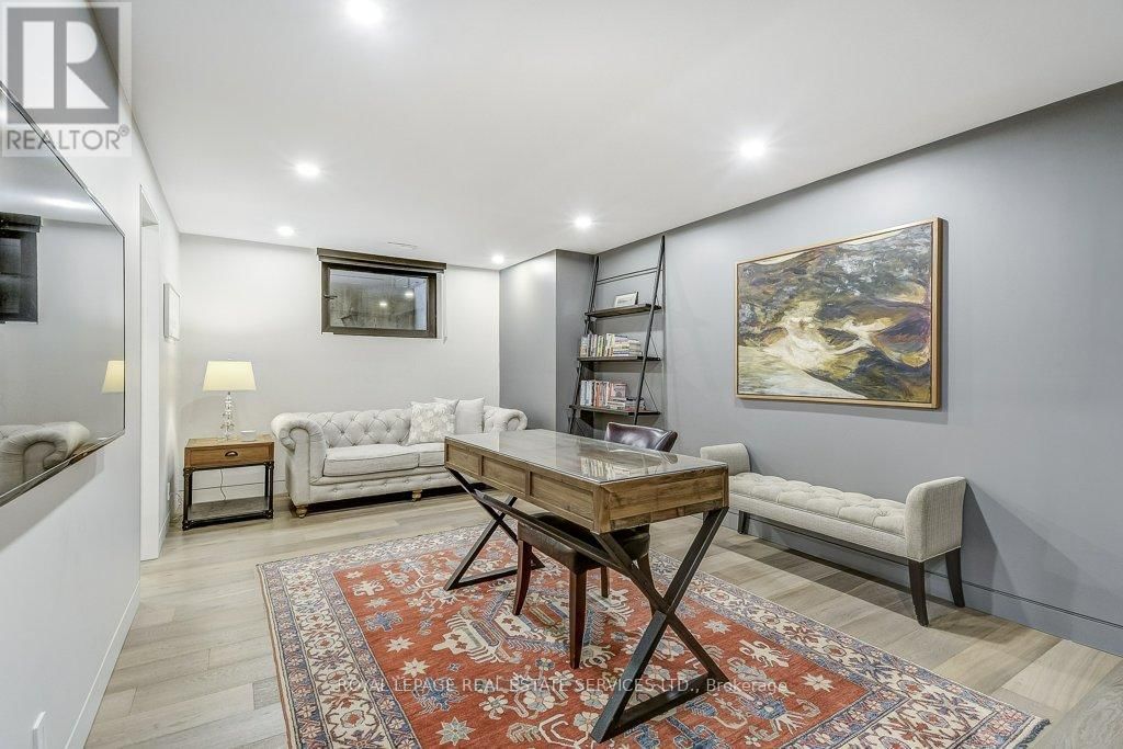 144 SPARLING COURT Image 33