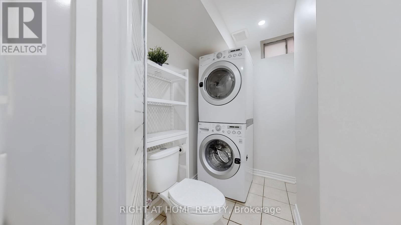 5253 FLORAL HILL CRESCENT SOUTH Image 40