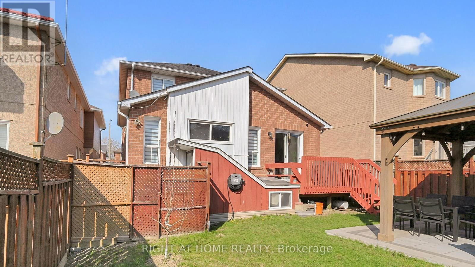 5253 FLORAL HILL CRESCENT SOUTH Image 42