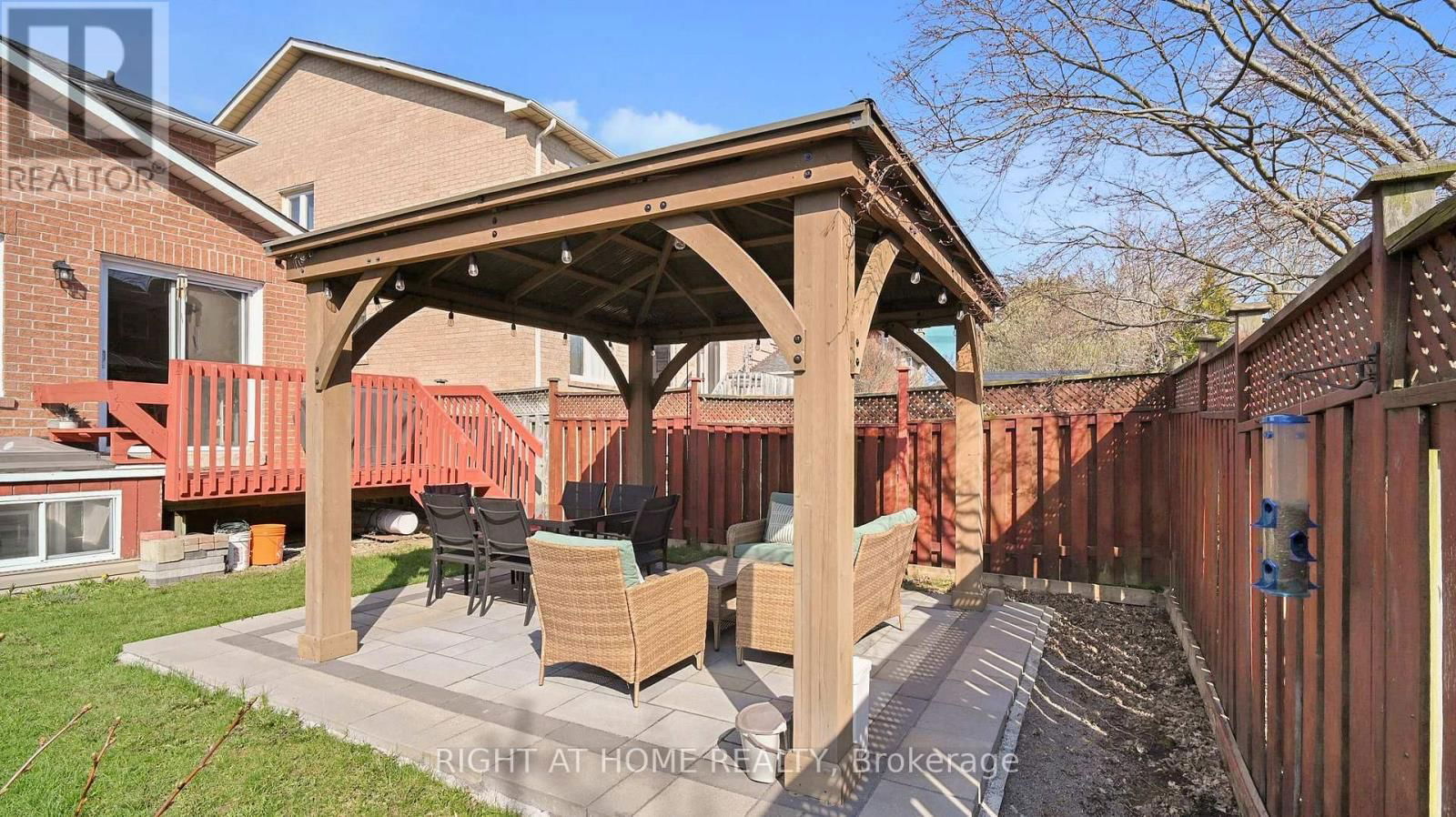5253 FLORAL HILL CRESCENT SOUTH Image 43