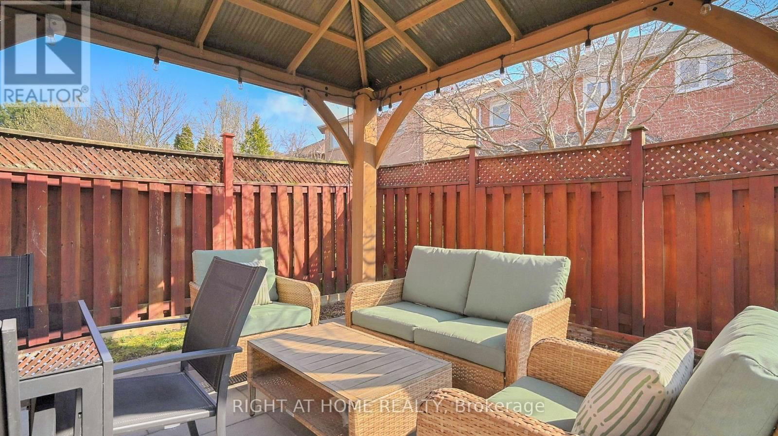 5253 FLORAL HILL CRESCENT SOUTH Image 46