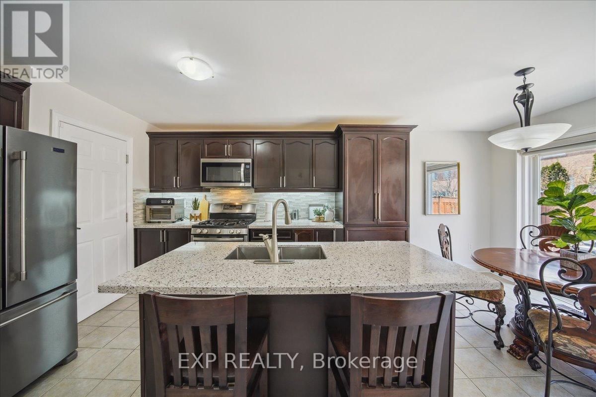 18 RACCOON STREET Image 15