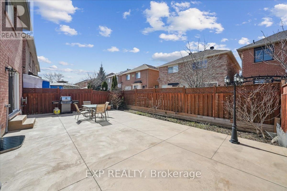 18 RACCOON STREET Image 38