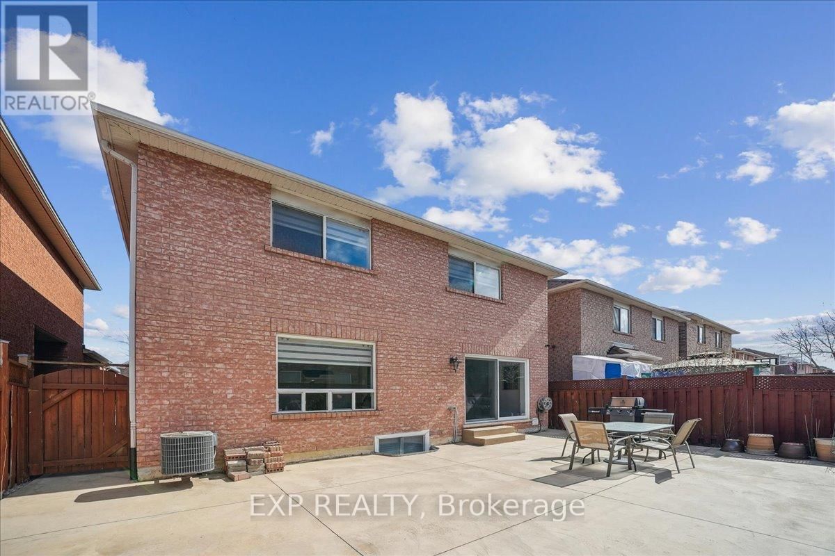 18 RACCOON STREET Image 40
