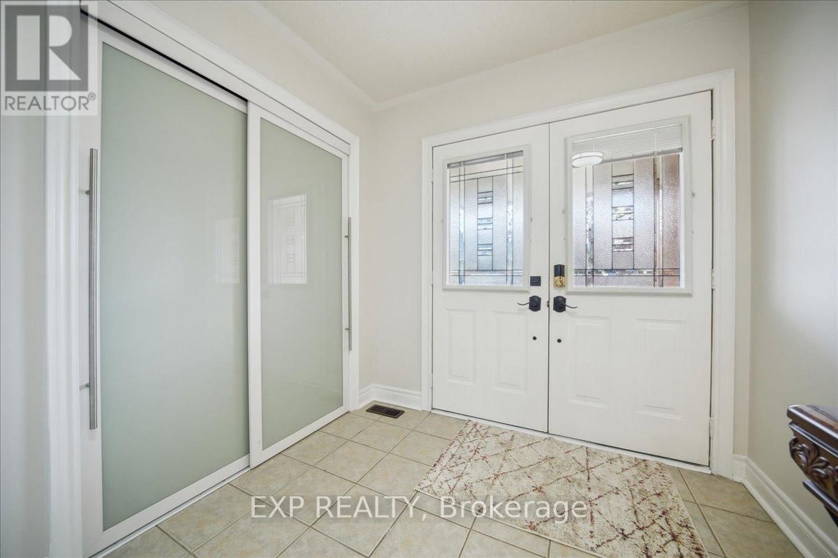 18 RACCOON STREET Image 5