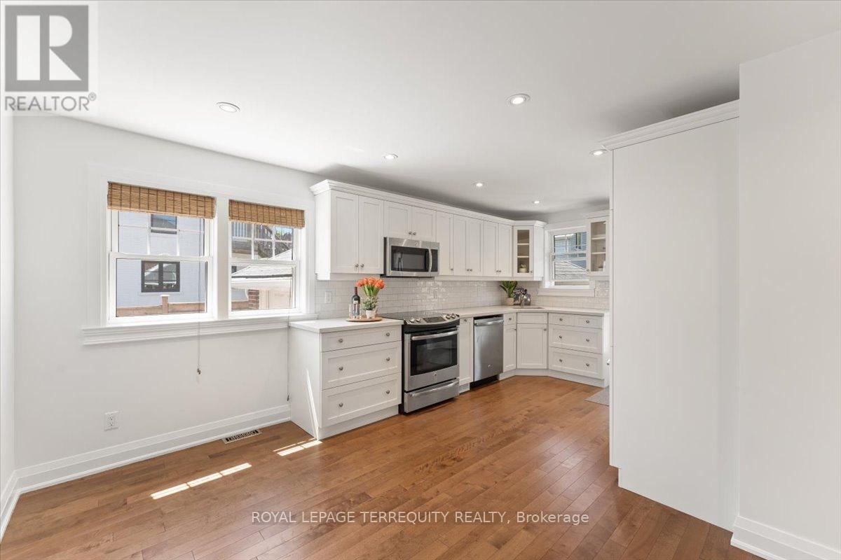 Main Unit - 1431 CAROLINE STREET Image 10