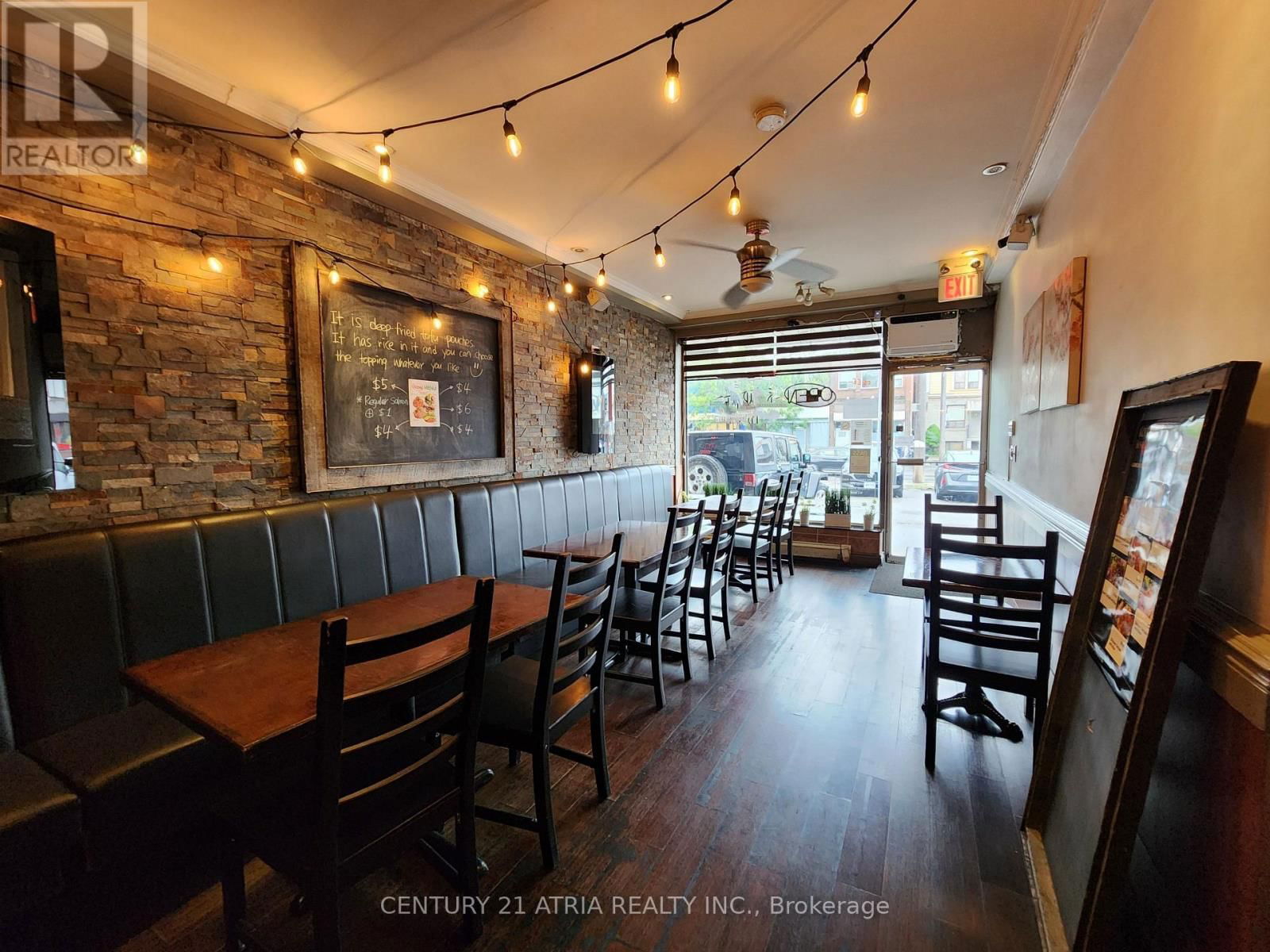 1553 DUPONT STREET Image 1
