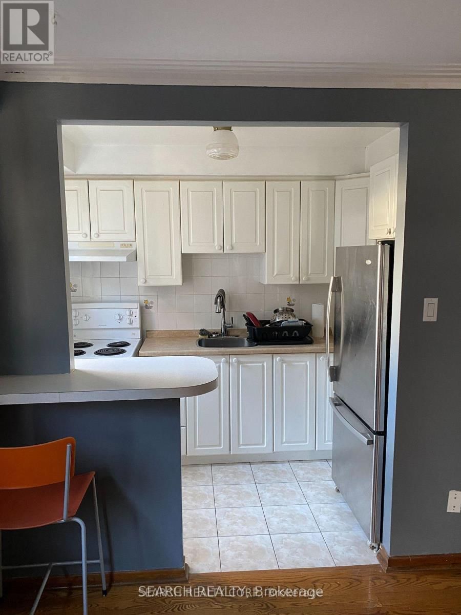 5 - 115 EIGHT STREET Image 12