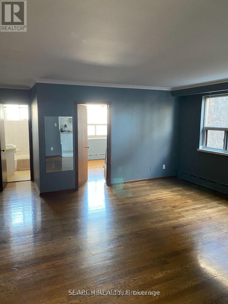 5 - 115 EIGHT STREET Image 13