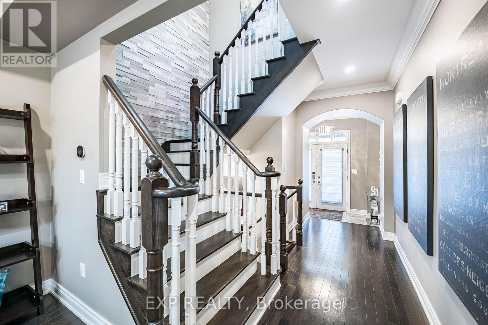 2465 VILLAGE COMMON STREET Image 16