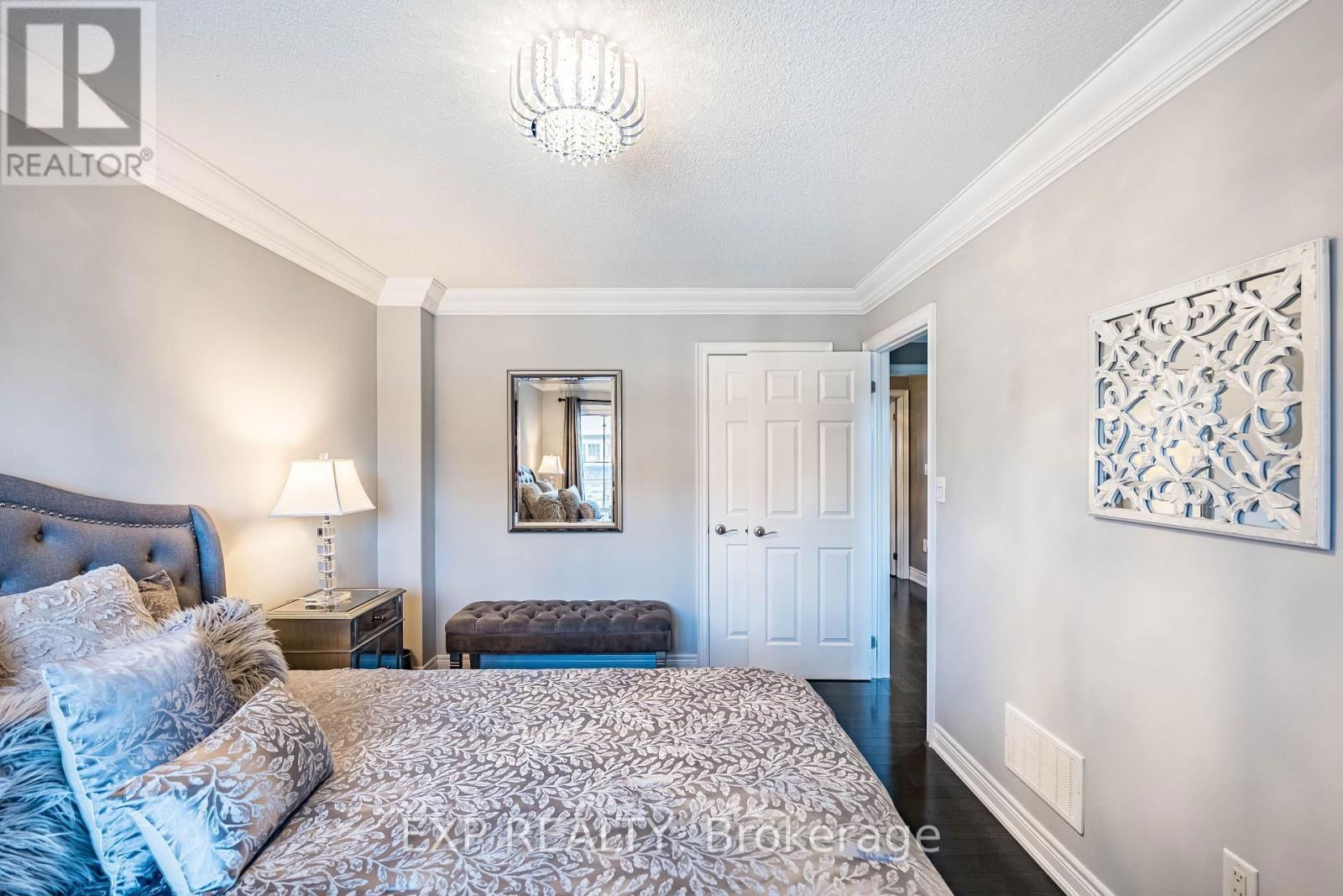 2465 VILLAGE COMMON STREET Image 30
