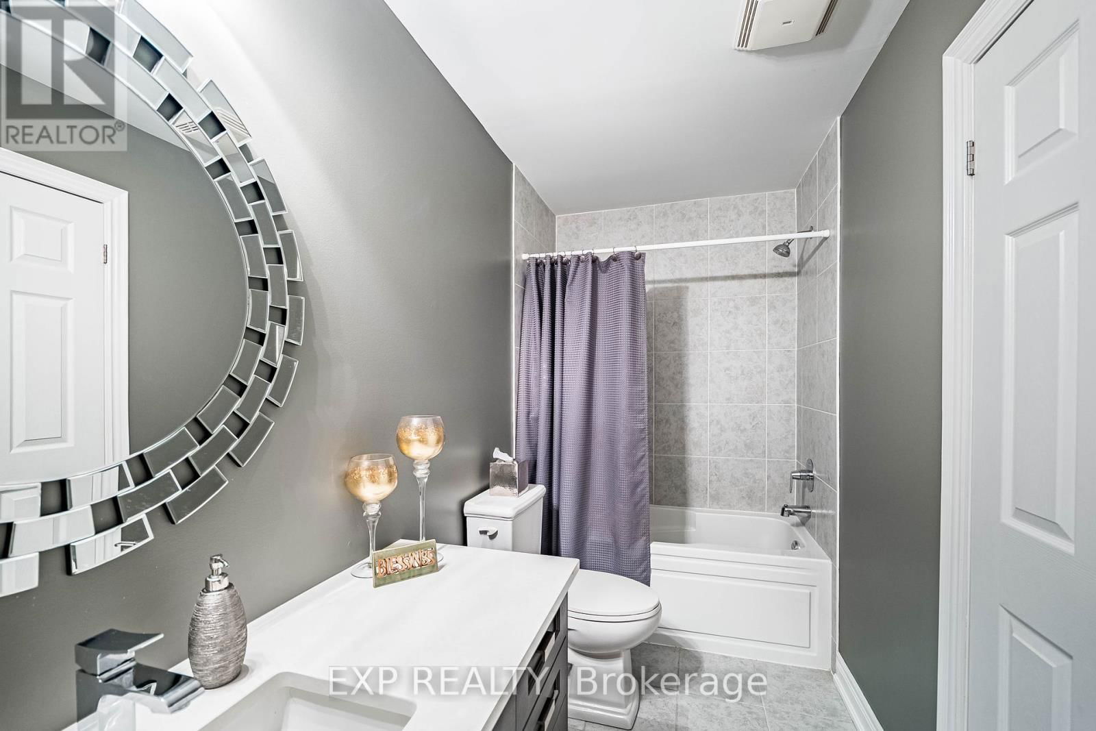 2465 VILLAGE COMMON STREET Image 34