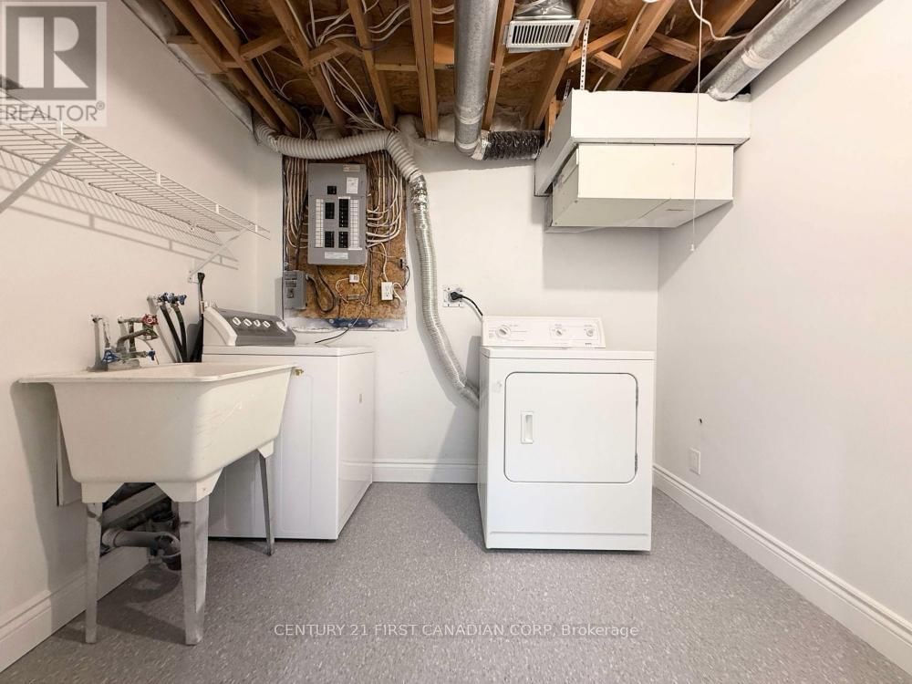 3841 CRAIGHURST AVENUE Image 31