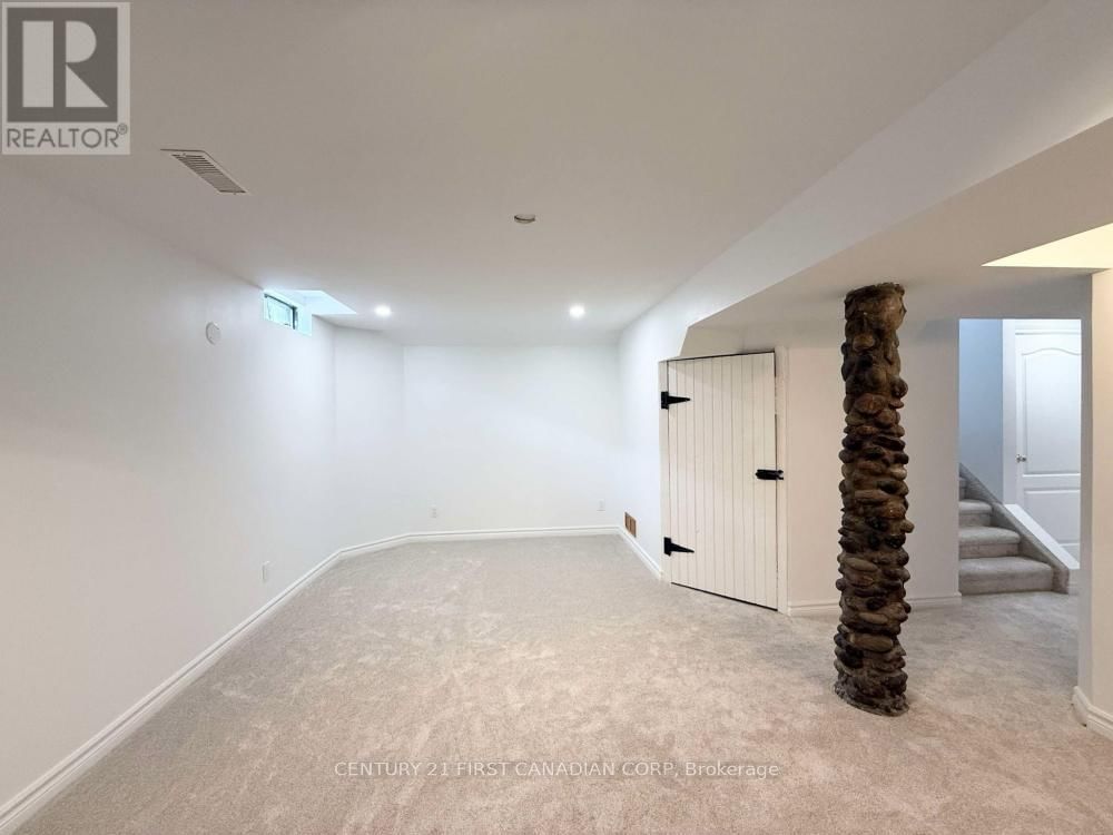 3841 CRAIGHURST AVENUE Image 33