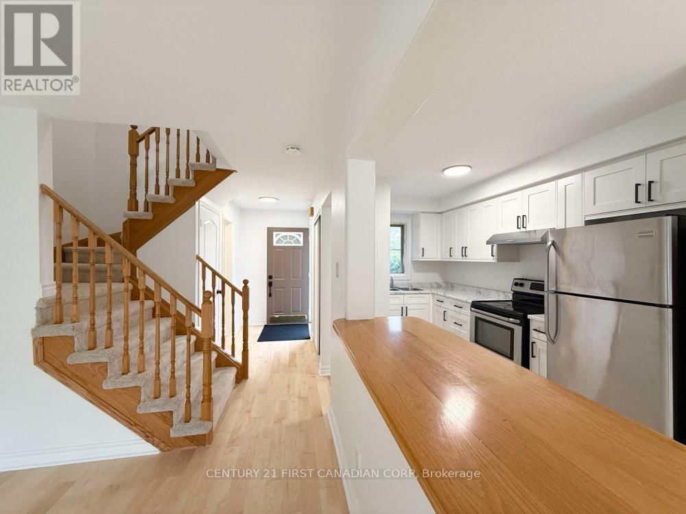 3841 CRAIGHURST AVENUE Image 7